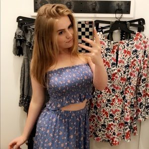 Meet your Posher, Maya